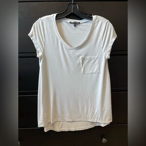 White V neck Tshirt